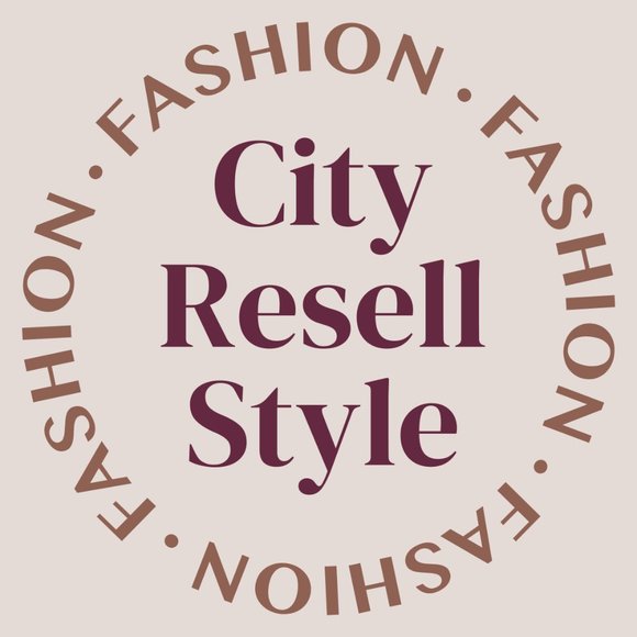 Meet your Posher, Laura - Picture 1 of 1